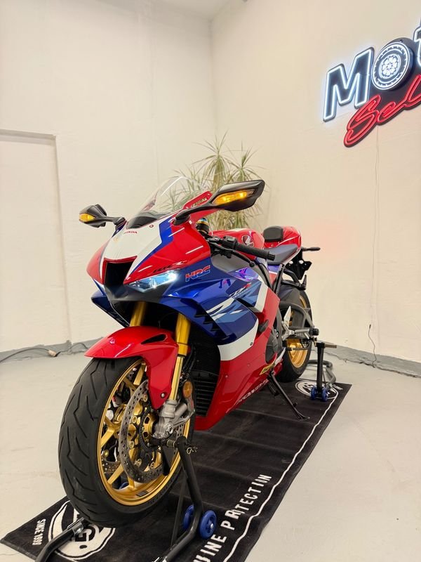 8b5ba1afe5bcf7ec1a673dbc20a94027